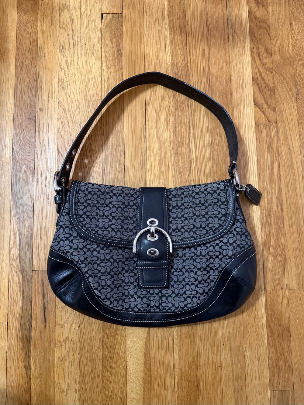 Coach Vintage Soho Black Leather & Signature C Canvas Shoulder Bag F10926 Y2K